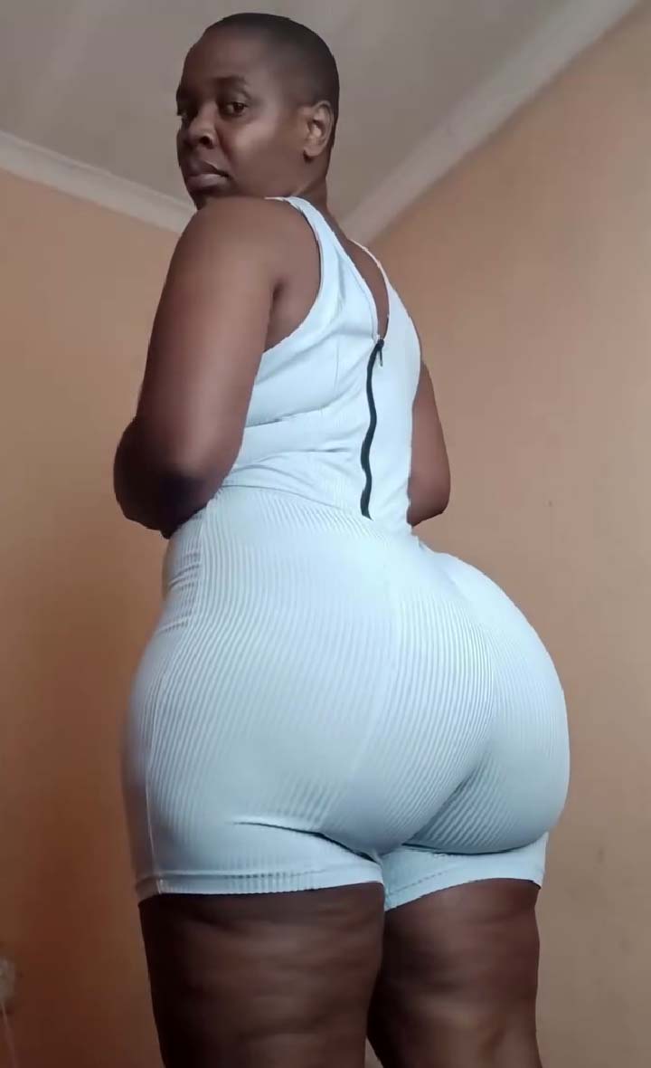 Bigtee Curvy Instagram Model from Zimbabwe