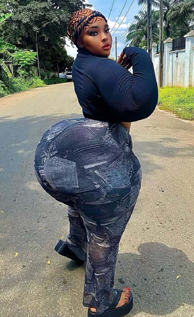 African Curvy BBW Model