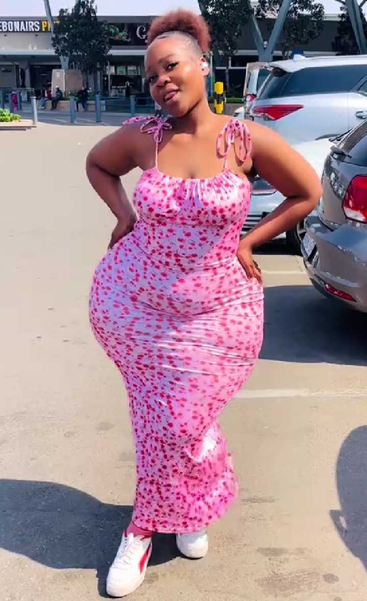 Lulu Curvy Instagram Model from South Africa