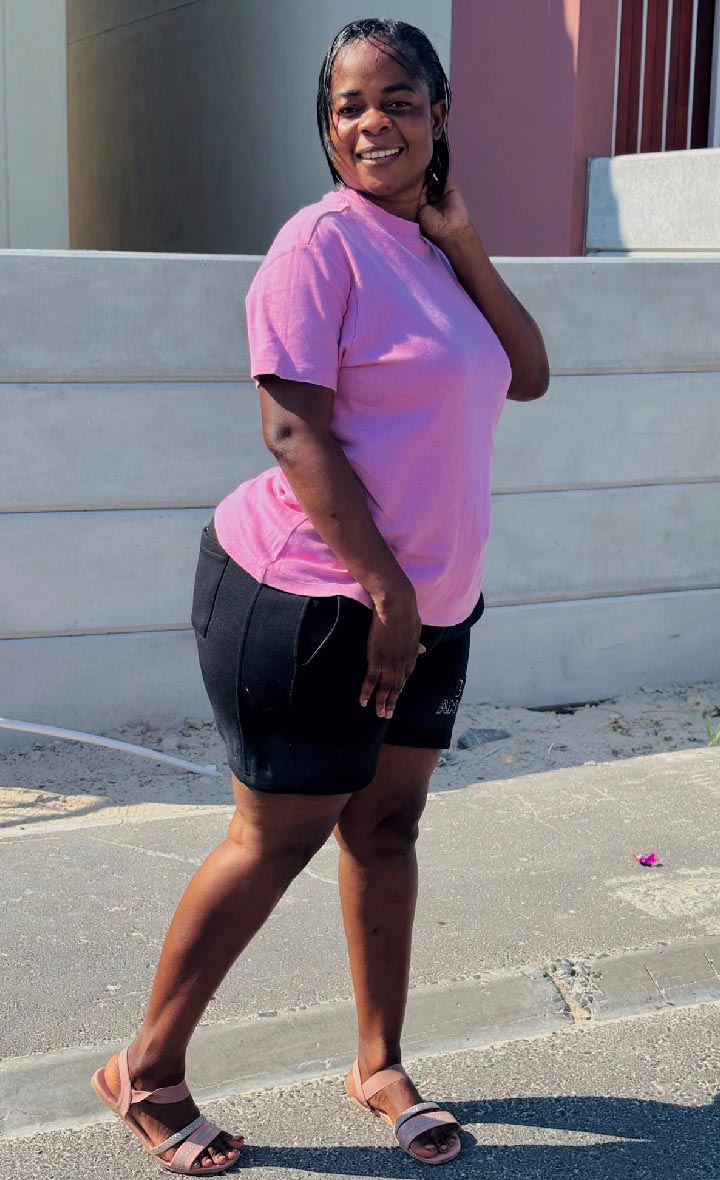 Regina Curvy Instagram Model from Zimbabwe