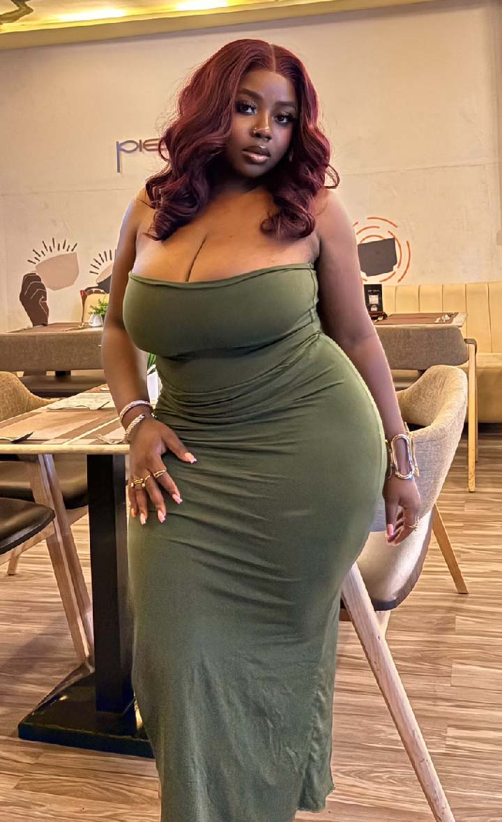 Anne Curvy Instagram Model from Nigeria