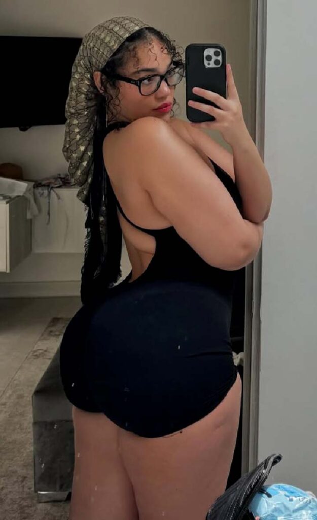 Thick girl in black outfit